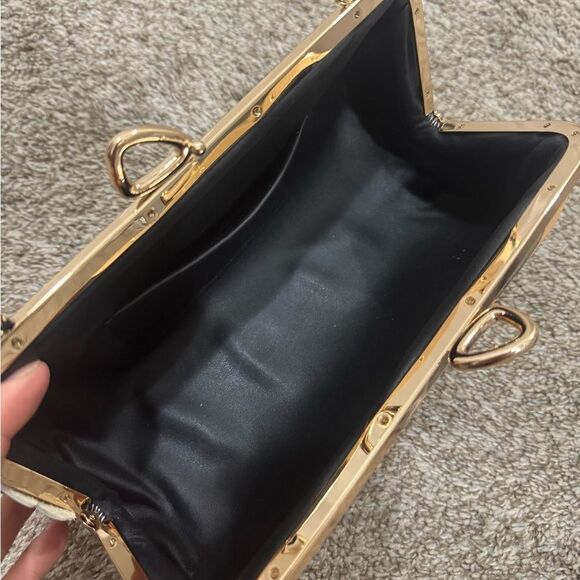 Floral Print Genuine Leather Handmade Unique Bow Kisslock Baguette Bag, 3 Straps - Picture 16 of 16